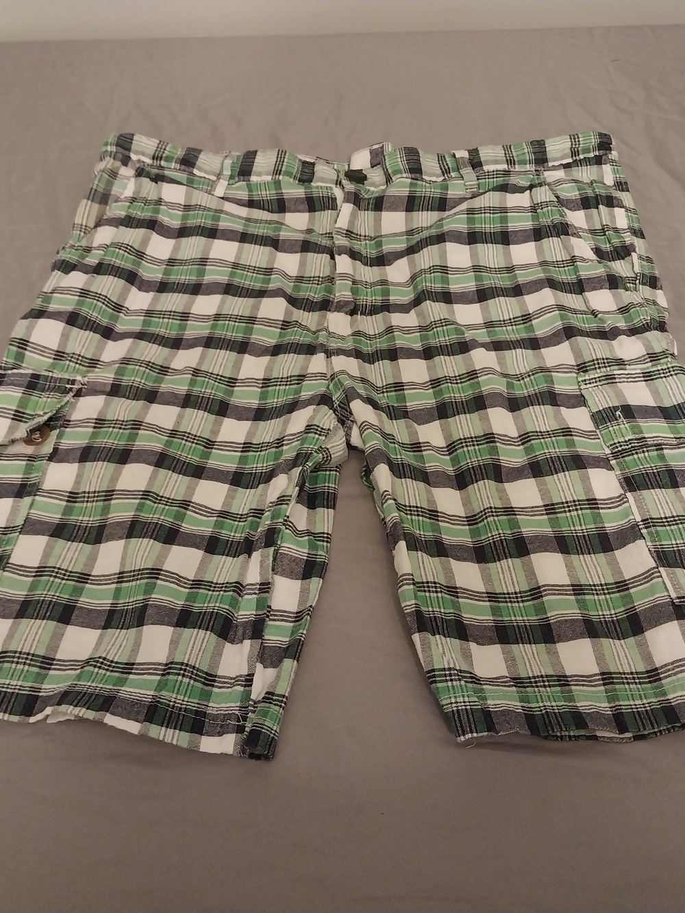 Active Force by Omni Plaid Cargo Shorts 38. #0112